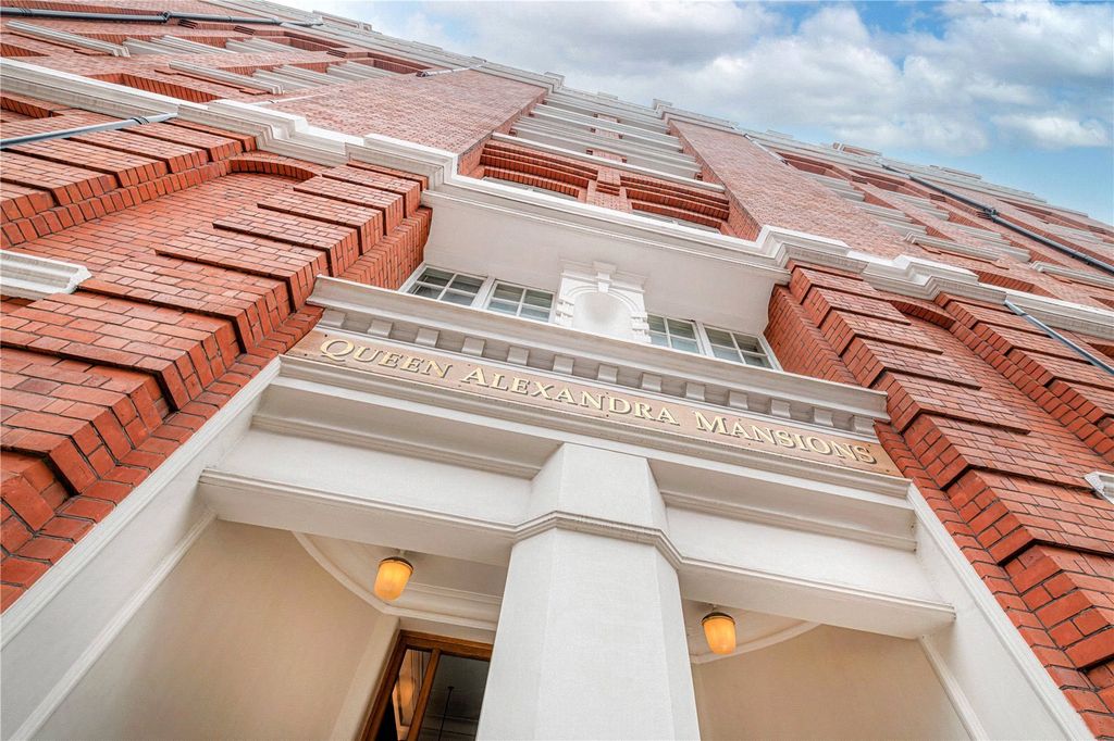 Property photo 3 of 10 Picture No. 18