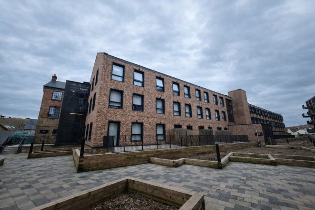 Property photo 1 of 7