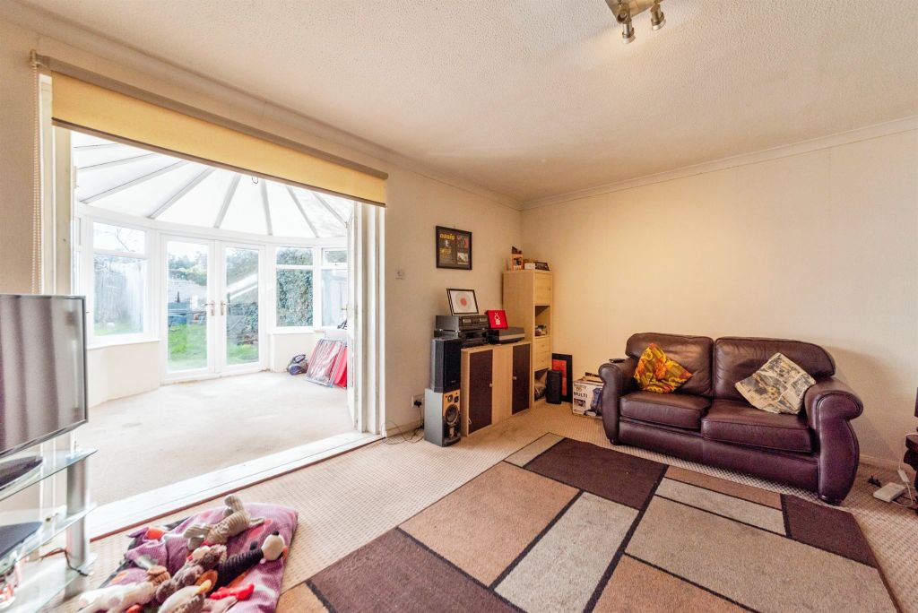 Property photo 3 of 17