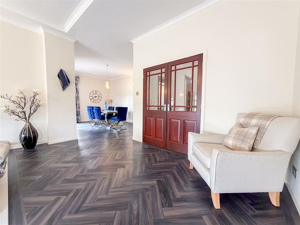 Additional image 9 of 5 bed detached house for saleChateau Grove, Hamilton ML3