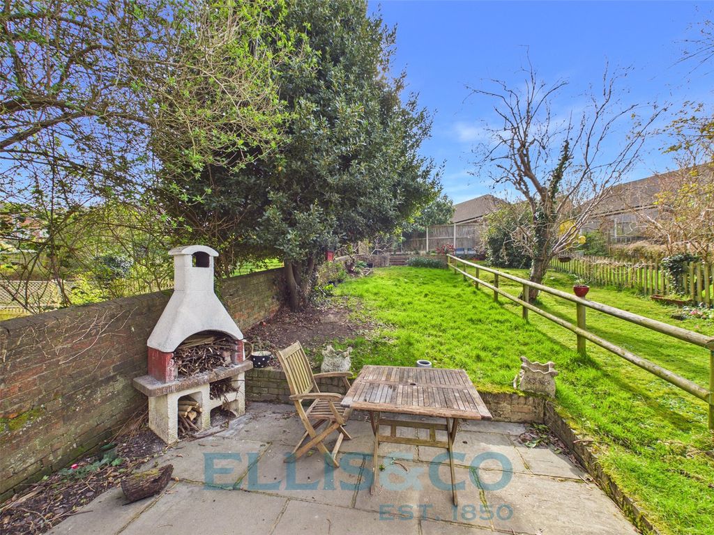 Property photo 1 of 11 Picture No. 22