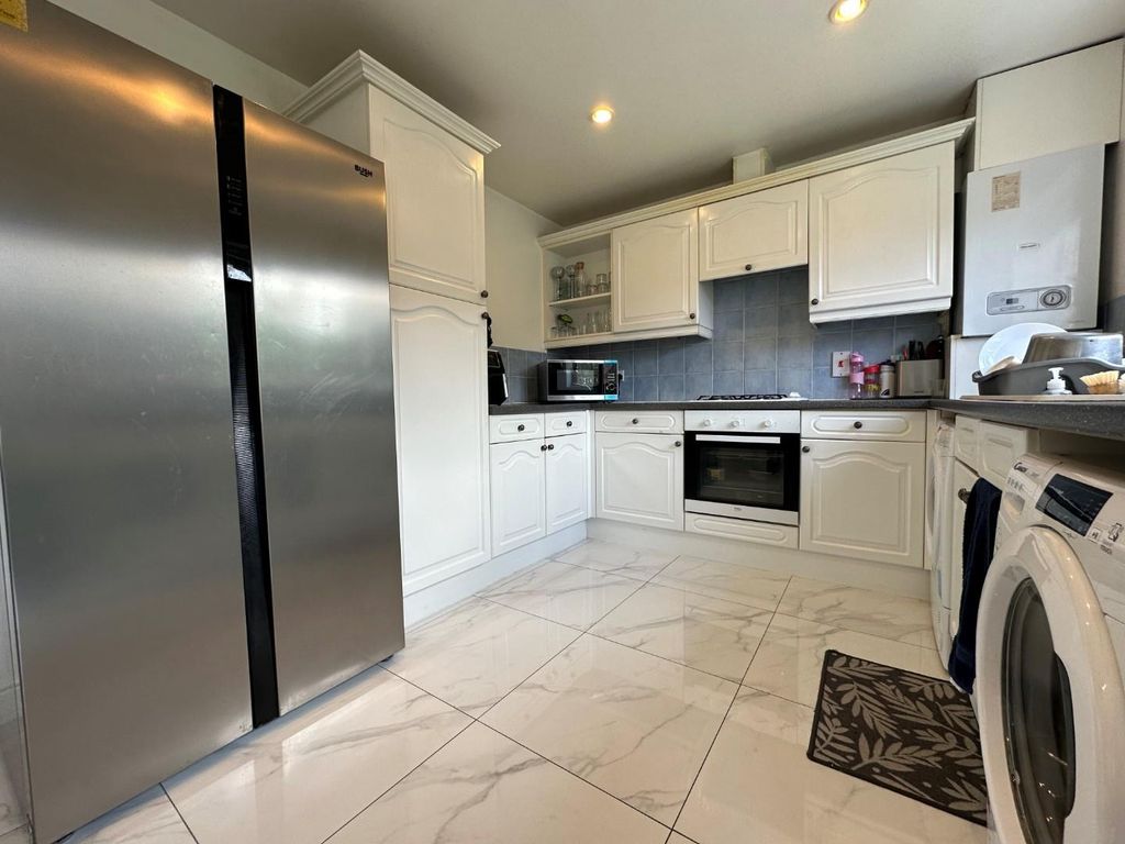Property photo 2 of 10 8.Jpg