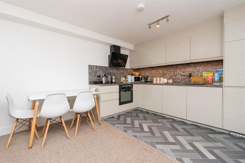 Property photo 3 of 16 Flat-14-Centro-Bs1-14.Jpg