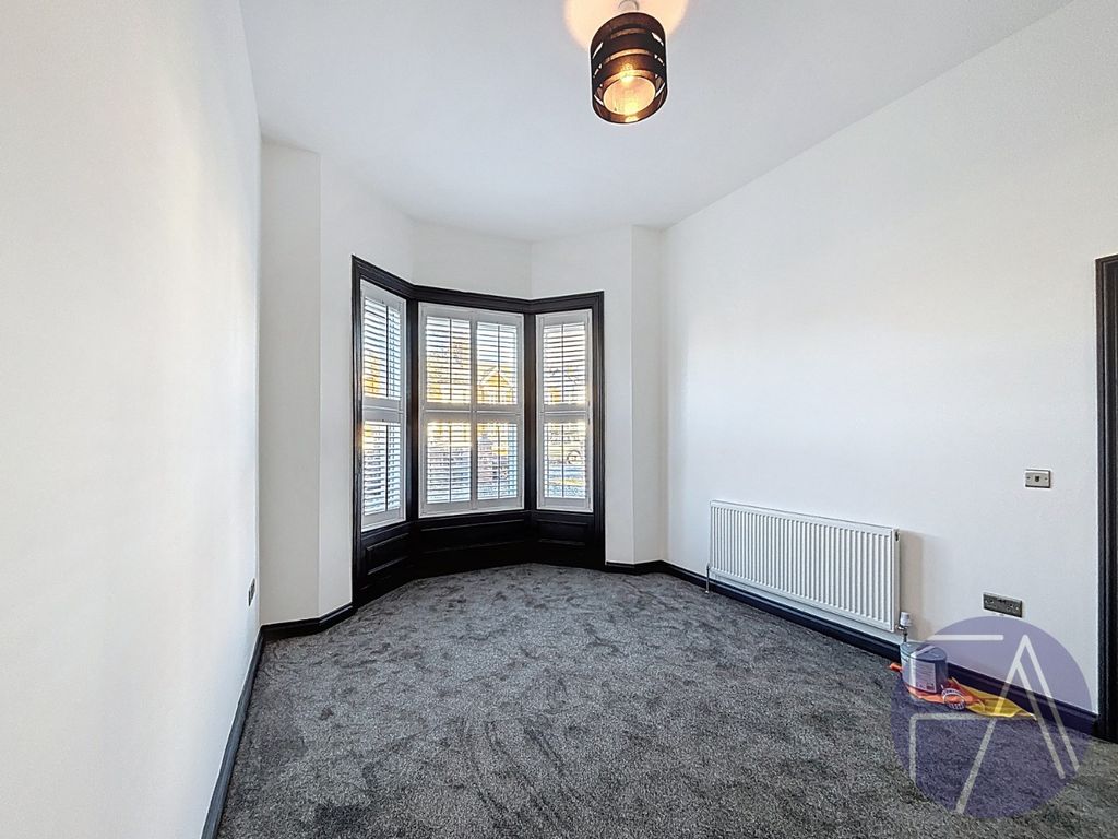 Property photo 3 of 22 4635345