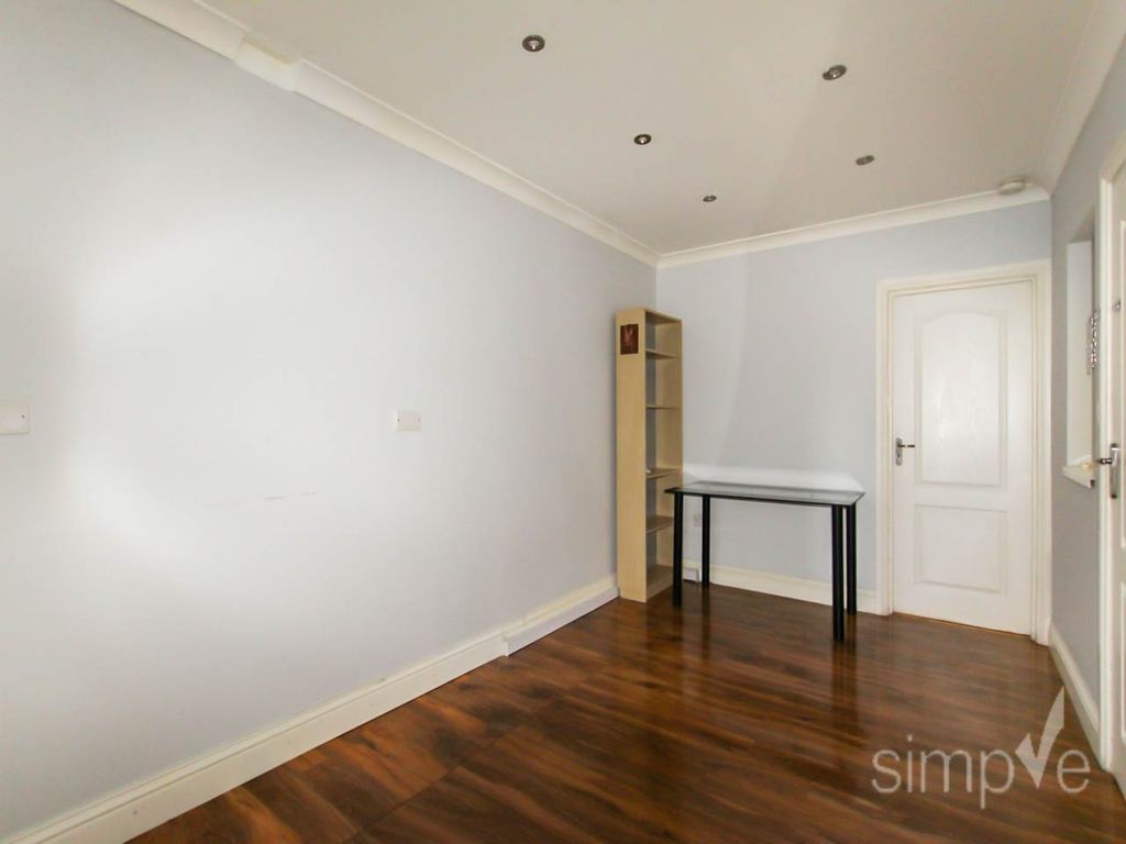 Property photo 3 of 7 Img_4211