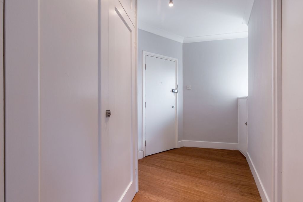 Property photo 3 of 22 Hallway