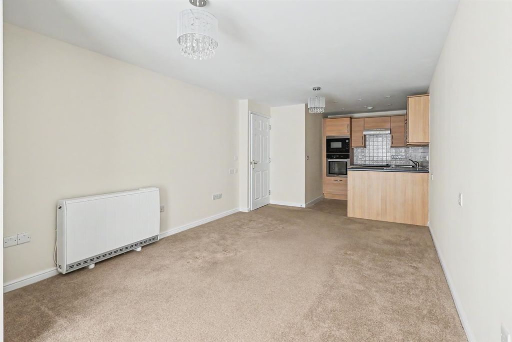 Property photo 2 of 21 Img_5734-2.Jpg