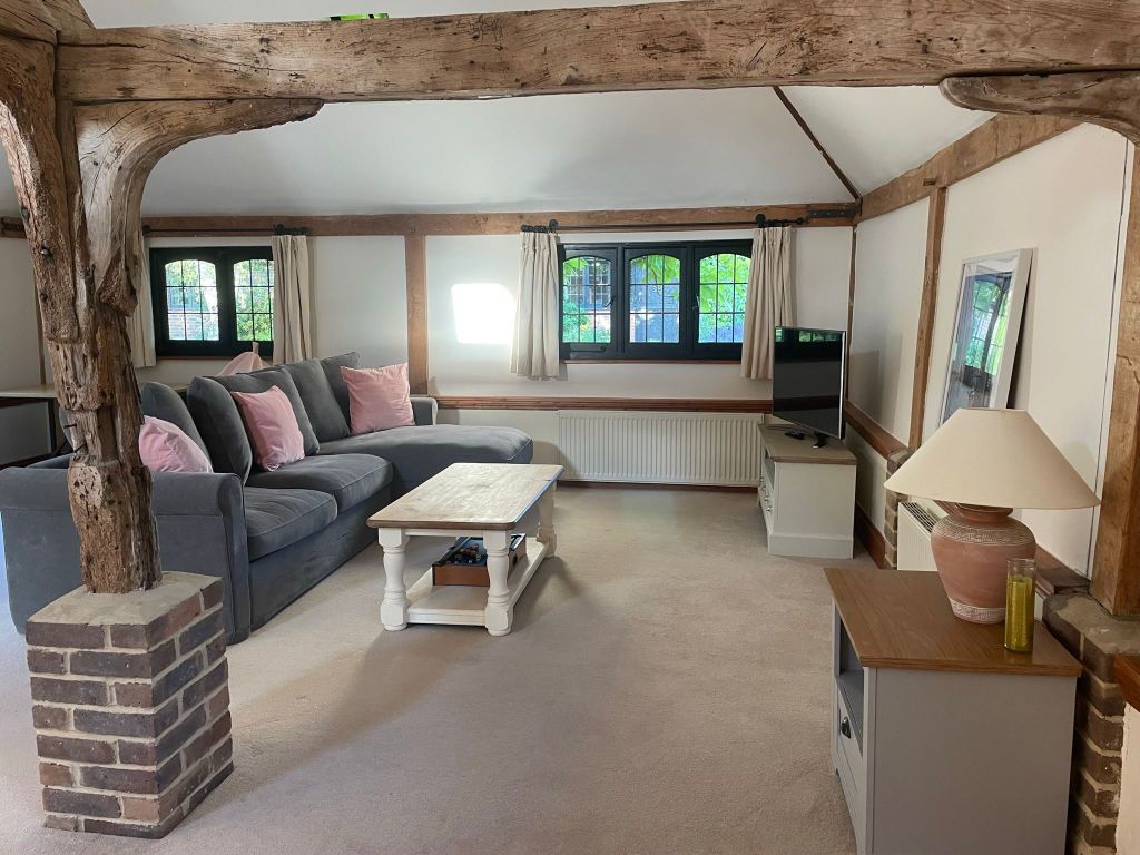 Property photo 3 of 10