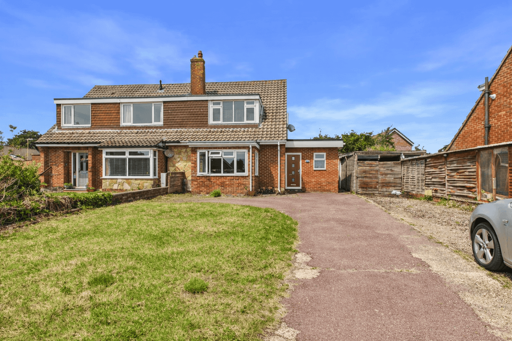 Property photo 1 of 13 A 4 Bedroom Semi Detached House For Sale In A Popular Cul De Sac In Titchfield Common