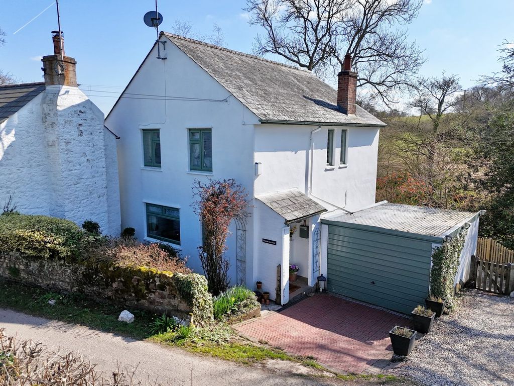 Property photo 2 of 24