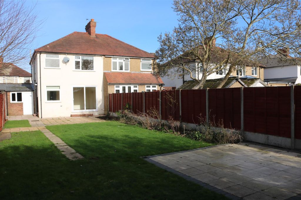 Property photo 2 of 12 Img_4527.Jpg