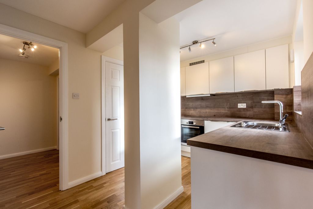 Property photo 3 of 13 Kitchen