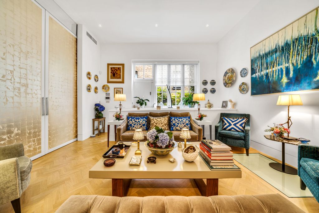 Property photo 2 of 21