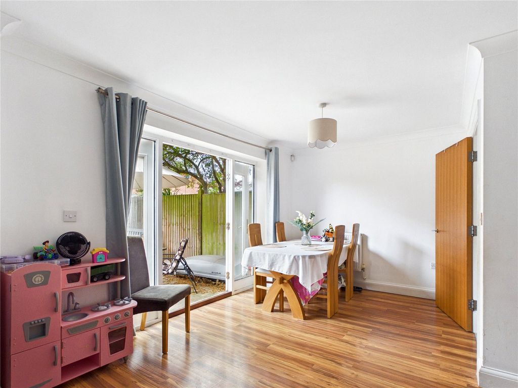 Property photo 3 of 13 Picture No. 21