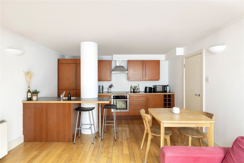 Property photo 1 of 10 Picture No. 02