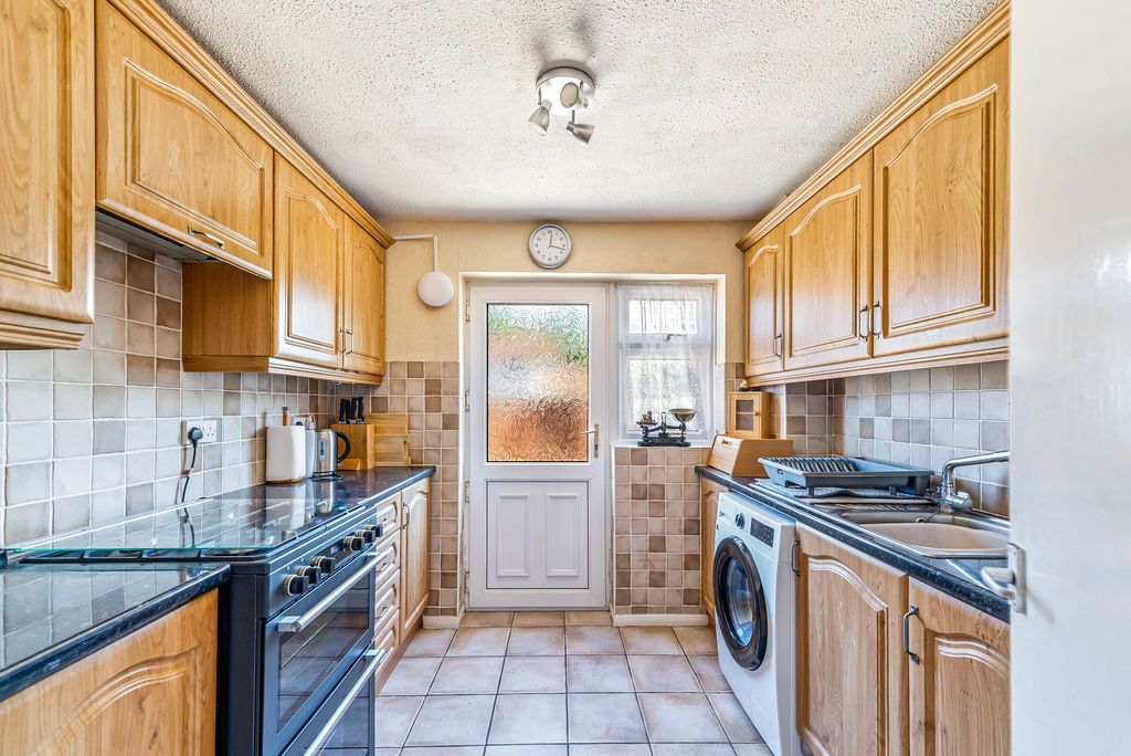 Property photo 3 of 19 Photo 13