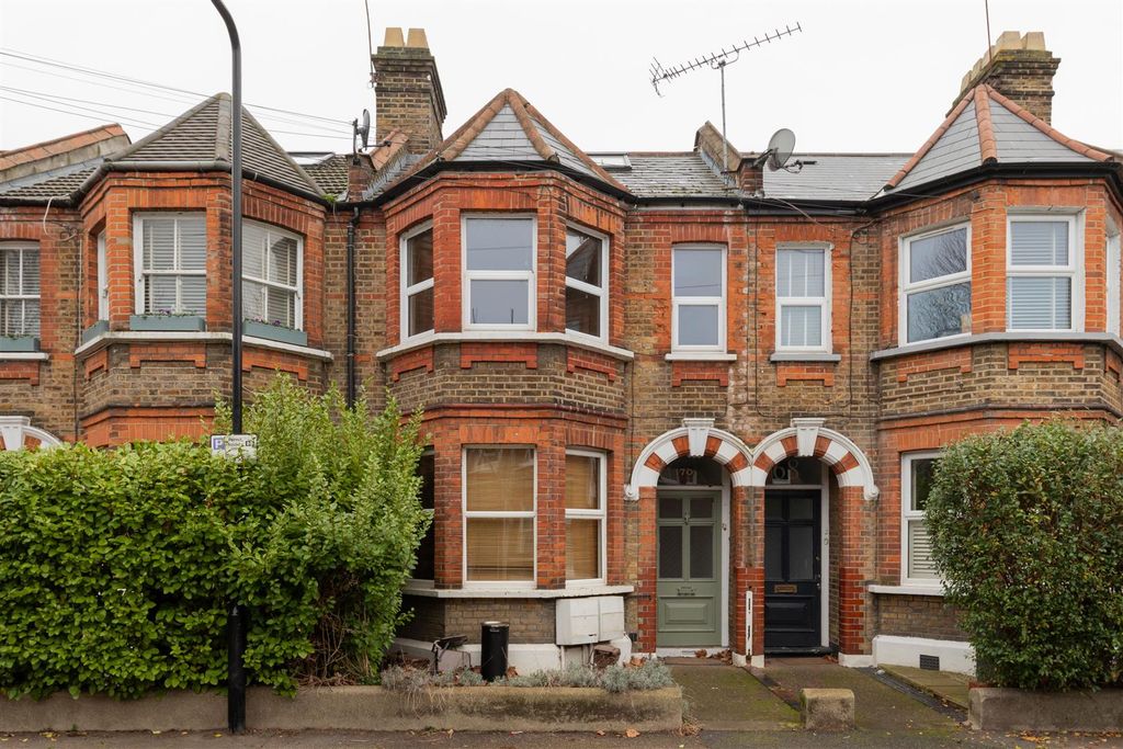Property photo 1 of 24 Edward Road E17