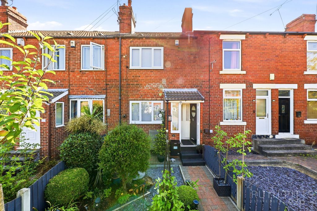 Property photo 1 of 29