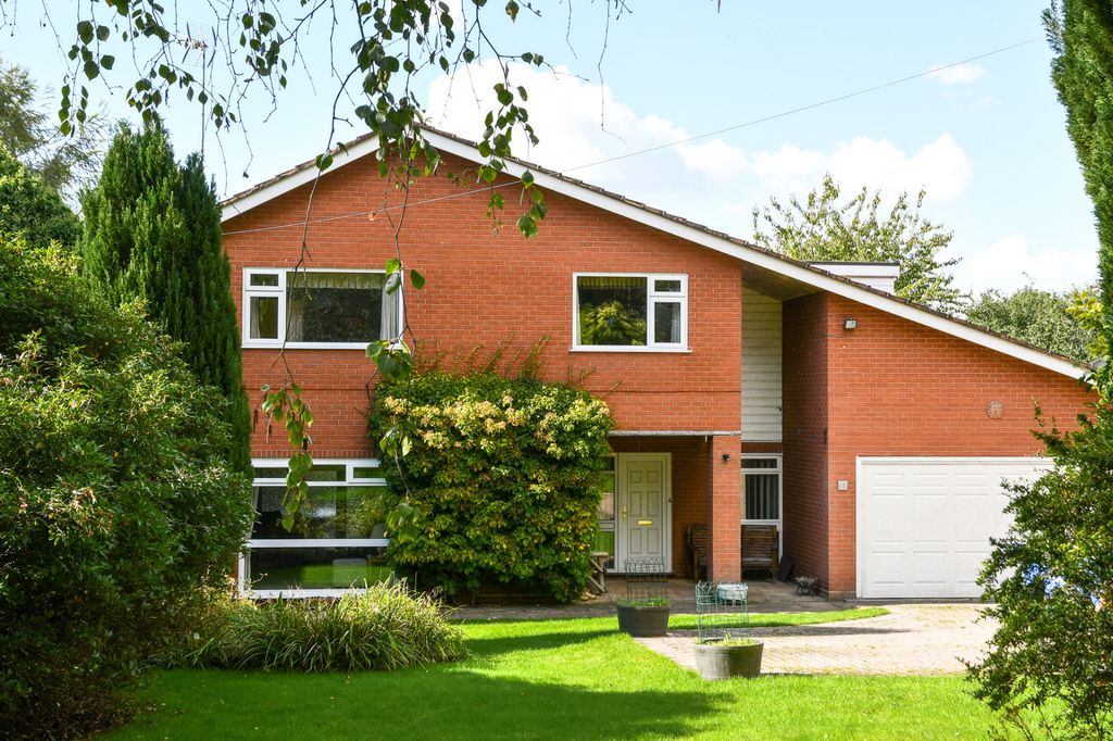 Property photo 1 of 30