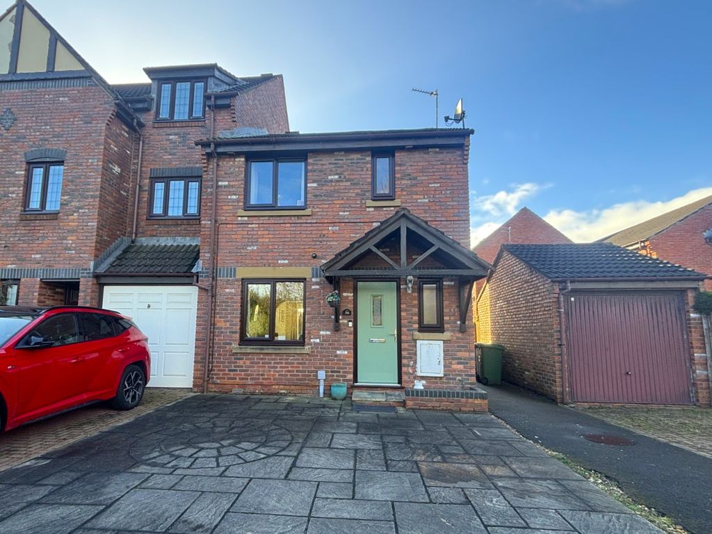 Property photo 1 of 25