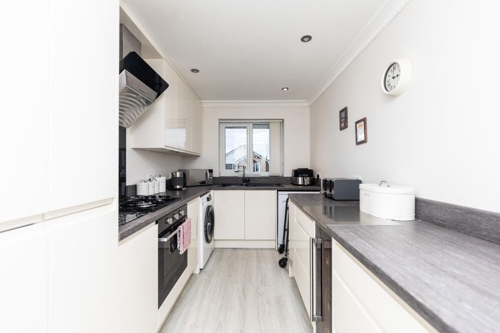 Property photo 1 of 15 5C5A2432.Jpg