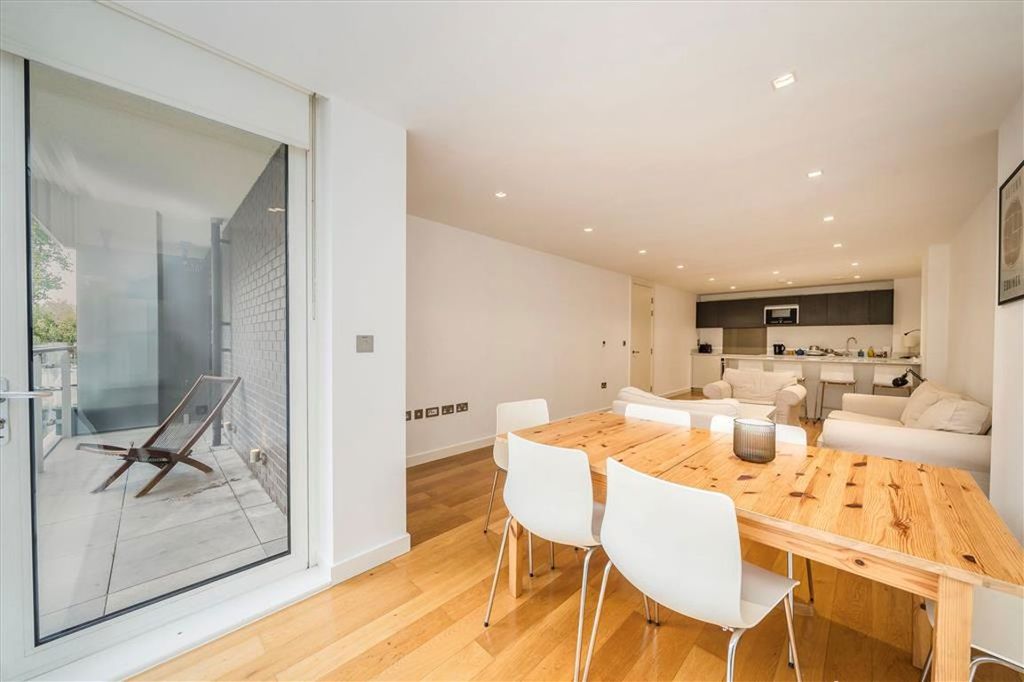 Property photo 3 of 7