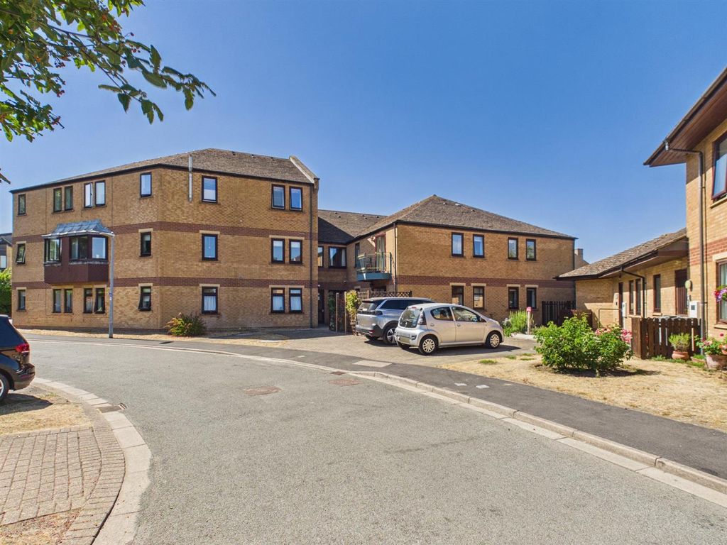 Property photo 1 of 14 Welland Mews, Stamford