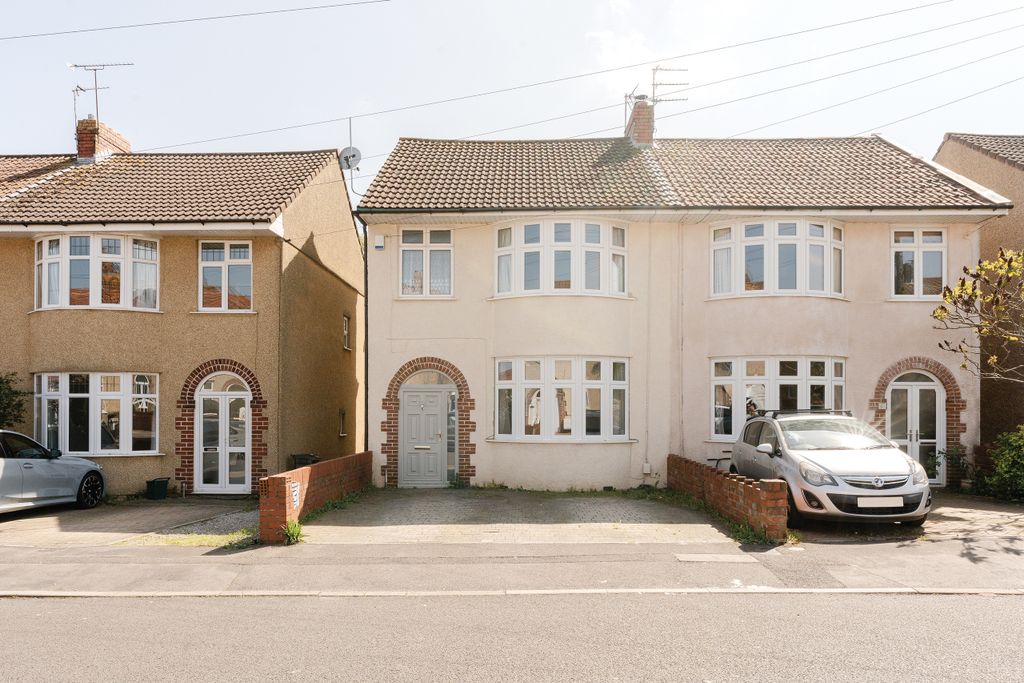 Property photo 3 of 31 3