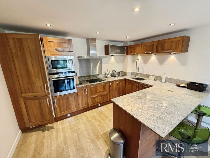 Property photo 2 of 10 Photo 8