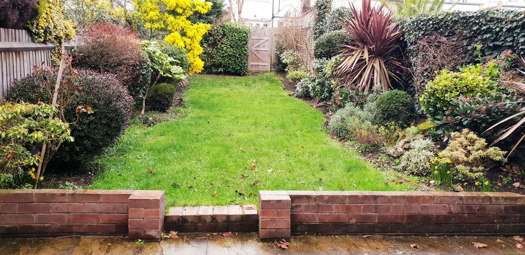 Property photo 1 of 10