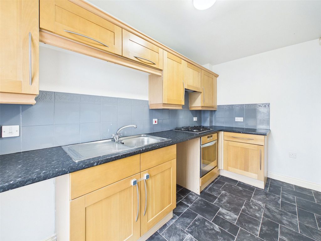 Property photo 3 of 18 Picture No. 04