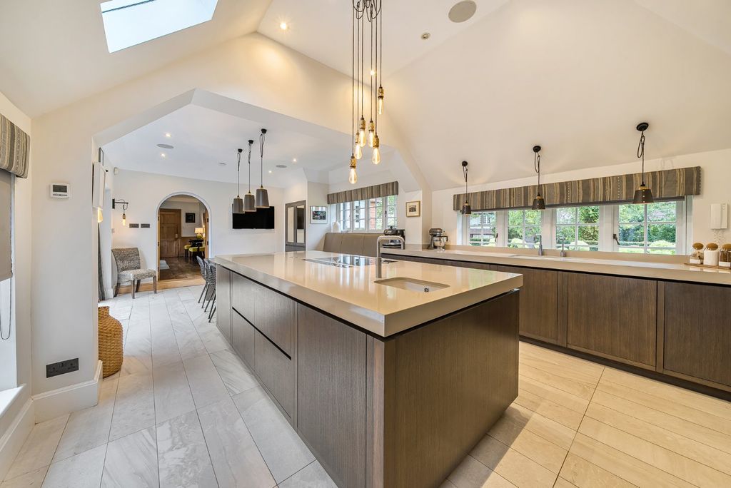 Property photo 3 of 31 Picture No. 63