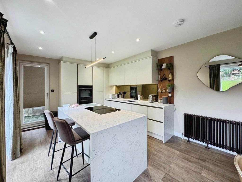 Property photo 3 of 23 Photo 19