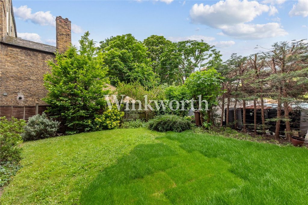 Property photo 3 of 12 Picture No. 15