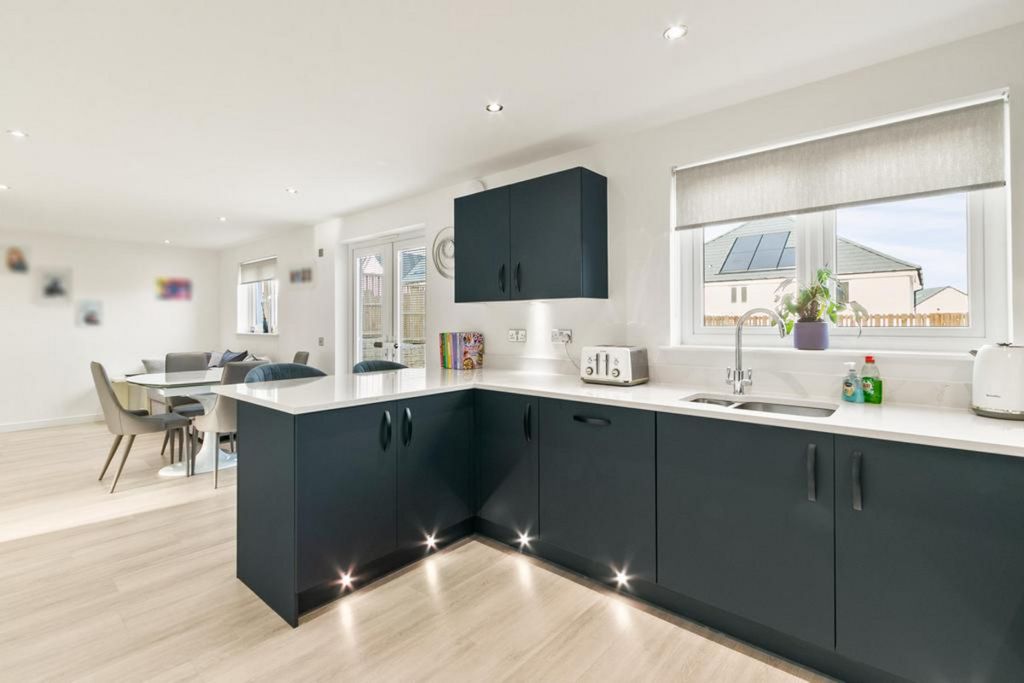 Property photo 3 of 23