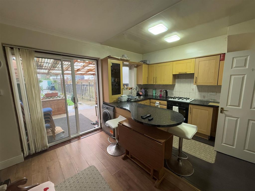 Property photo 2 of 11 10.Jpg