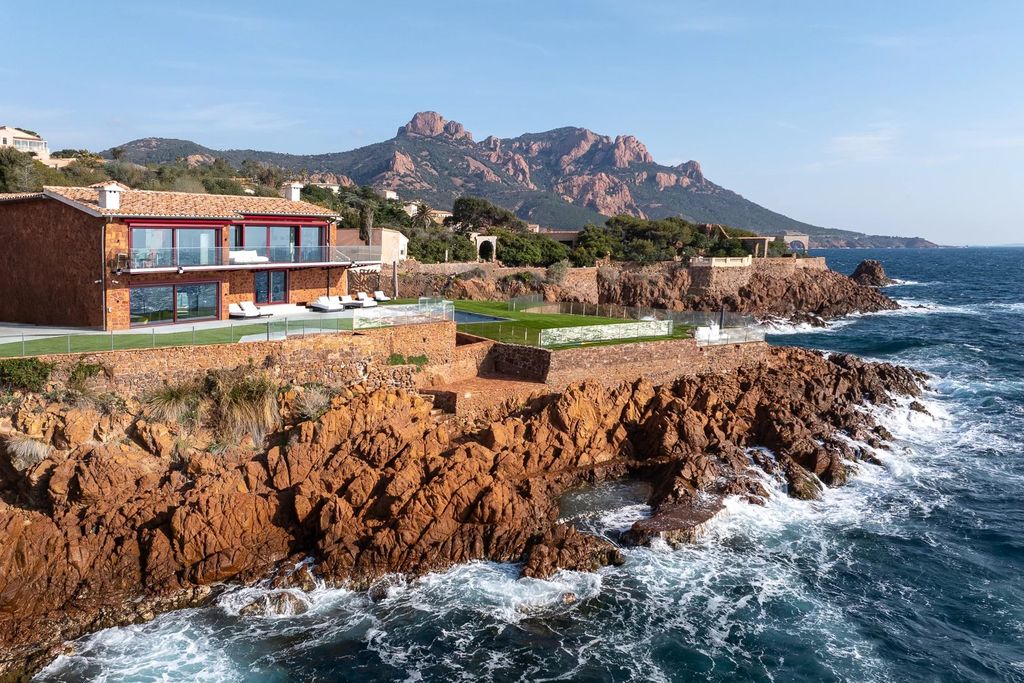 Property photo 1 of 40