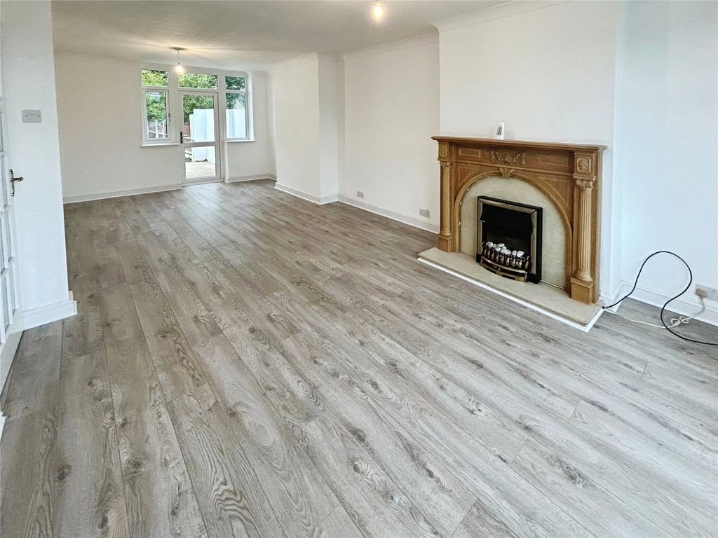 Property photo 2 of 10 Picture No. 04