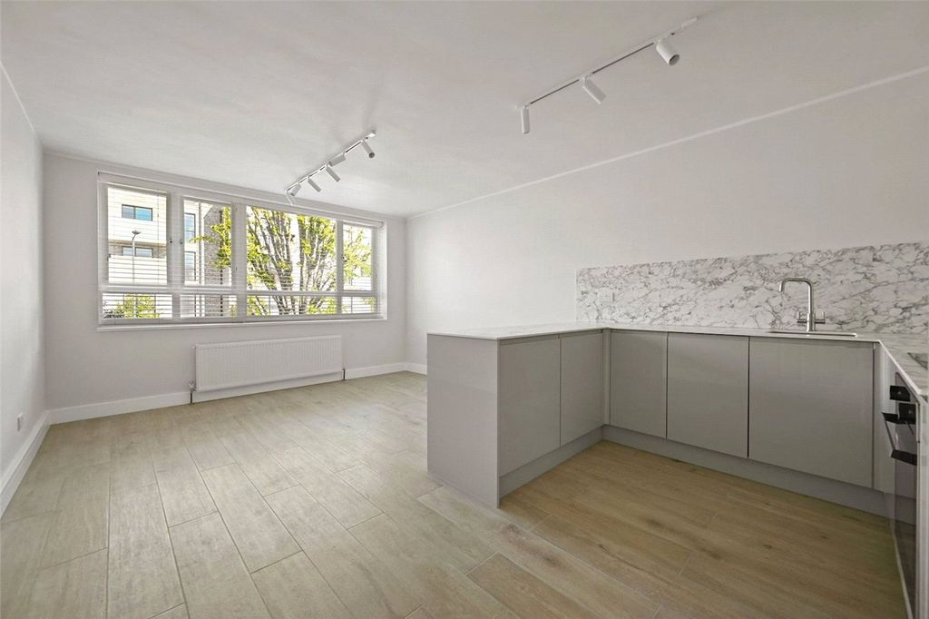 Property photo 1 of 10 Picture No. 01