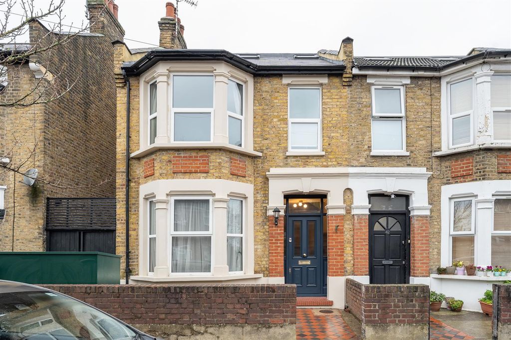 Property photo 1 of 43 Tyndall Road, E10