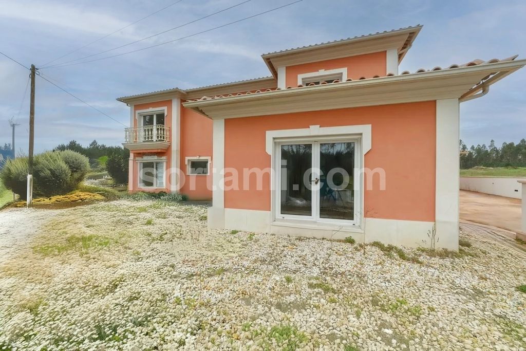 Property photo 2 of 43