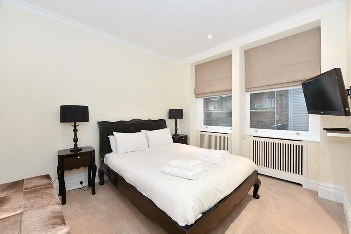 Property photo 3 of 17 2 Washington House (5)-700.Jpg