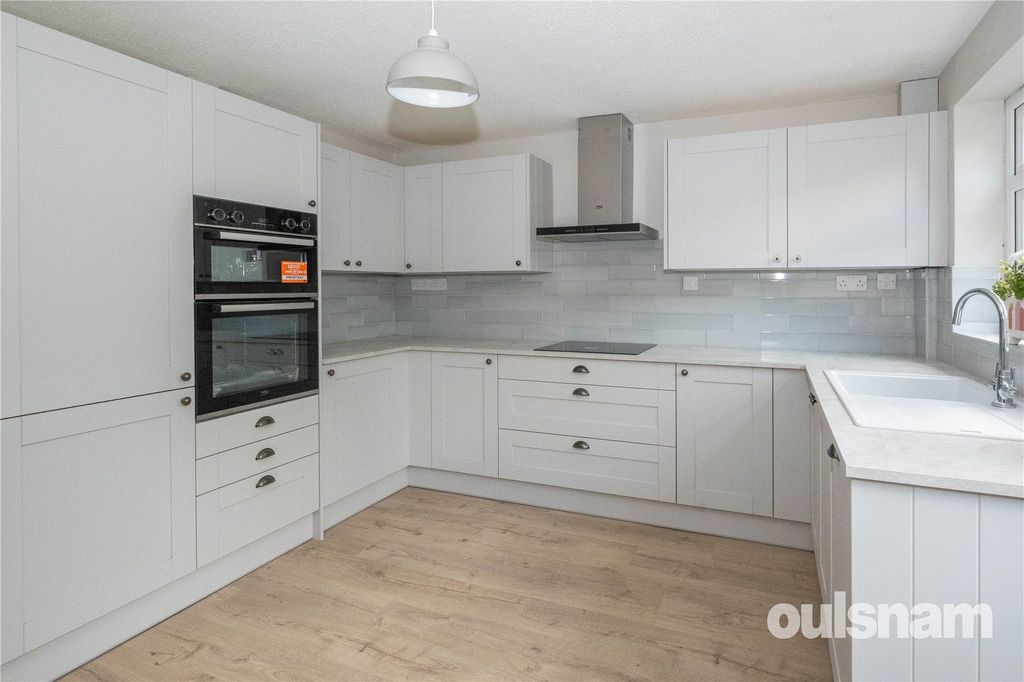 Property photo 3 of 12 Picture No. 06
