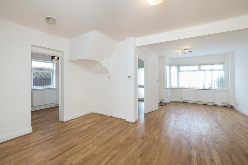 Property photo 3 of 14 Pbox-Img.Jpg
