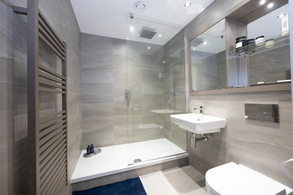 Property photo 3 of 22 11.Jpg