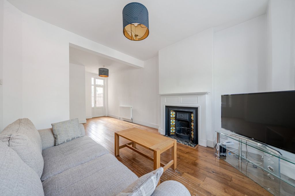 Property photo 2 of 18 1514838-17-6Aad1c...