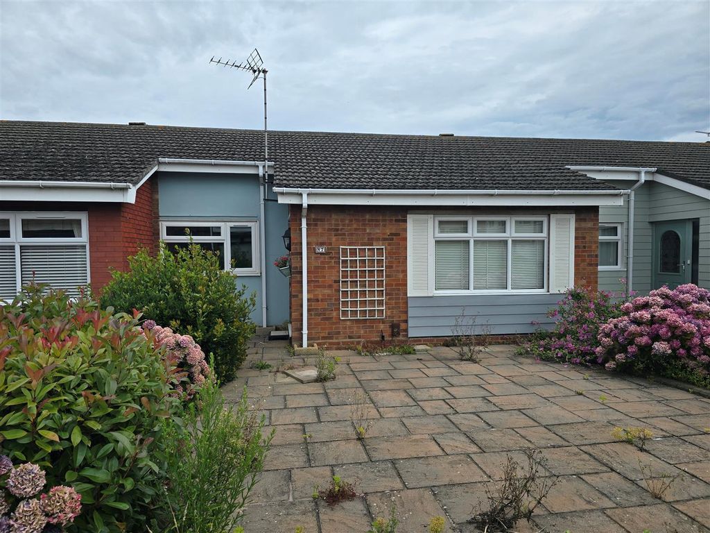 Property photo 1 of 9 Front
