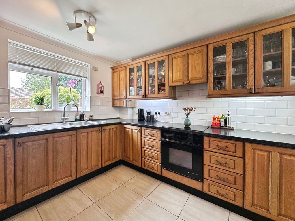 Property photo 3 of 17 Pbox-Img.Jpg