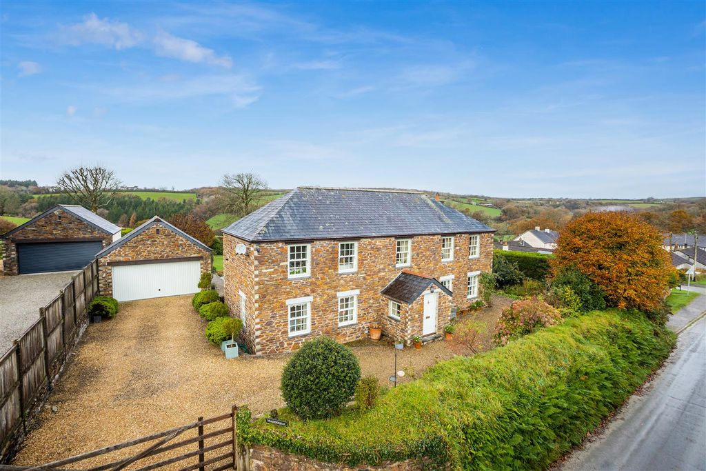 Property photo 1 of 33