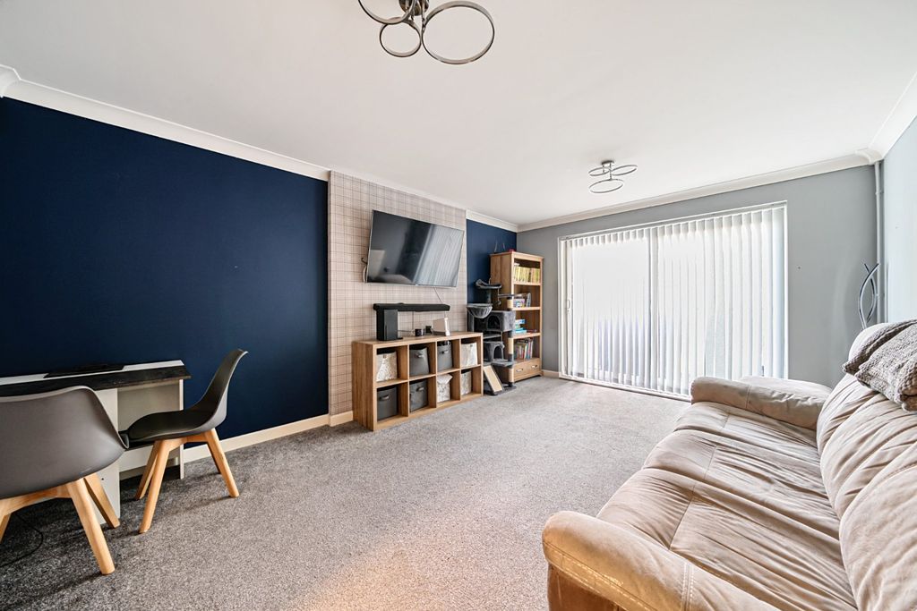 Property photo 2 of 11 Picture No. 03